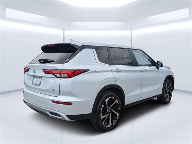 new 2024 Mitsubishi Outlander car, priced at $36,860