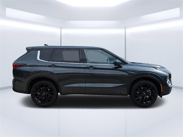 new 2024 Mitsubishi Outlander car, priced at $35,455