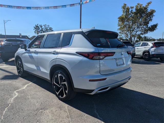 new 2024 Mitsubishi Outlander car, priced at $34,440