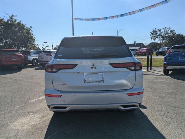 new 2024 Mitsubishi Outlander car, priced at $34,440