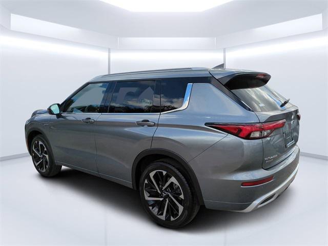 new 2024 Mitsubishi Outlander car, priced at $37,865