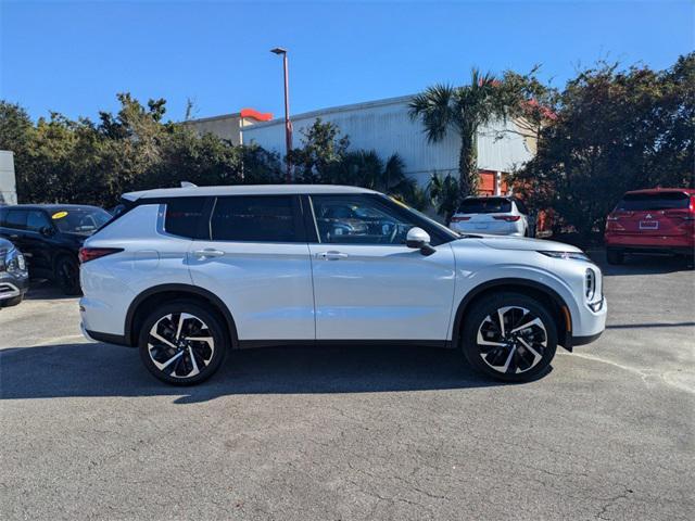 new 2024 Mitsubishi Outlander car, priced at $38,540