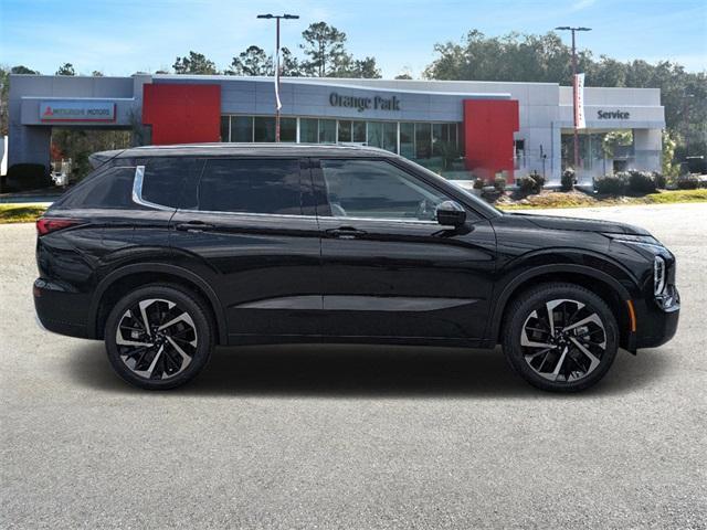 new 2024 Mitsubishi Outlander car, priced at $38,070