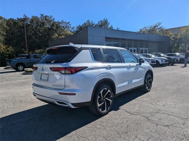 new 2024 Mitsubishi Outlander car, priced at $34,410