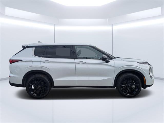 new 2024 Mitsubishi Outlander car, priced at $36,055