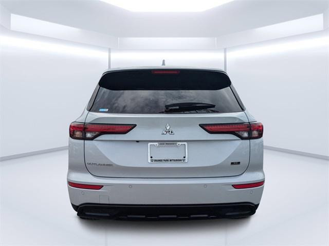 new 2024 Mitsubishi Outlander car, priced at $36,055