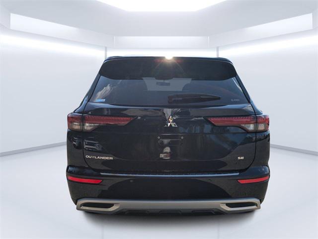 new 2024 Mitsubishi Outlander car, priced at $37,945