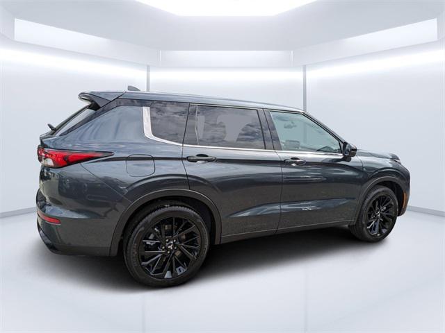 new 2024 Mitsubishi Outlander car, priced at $35,460