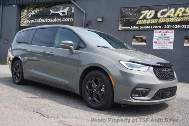 used 2022 Chrysler Pacifica Hybrid car, priced at $30,985
