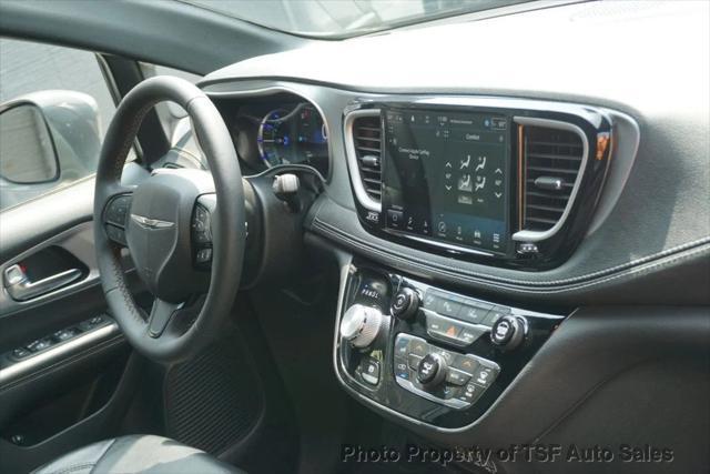 used 2022 Chrysler Pacifica Hybrid car, priced at $30,985