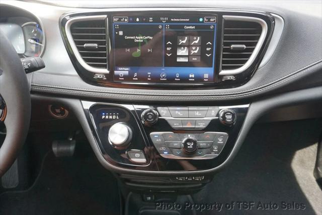 used 2022 Chrysler Pacifica Hybrid car, priced at $30,985