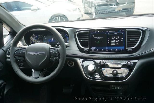 used 2022 Chrysler Pacifica Hybrid car, priced at $30,985