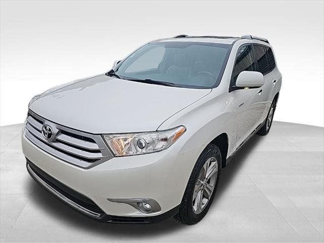 used 2013 Toyota Highlander car, priced at $16,952