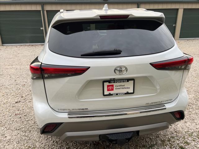 used 2022 Toyota Highlander car, priced at $43,795