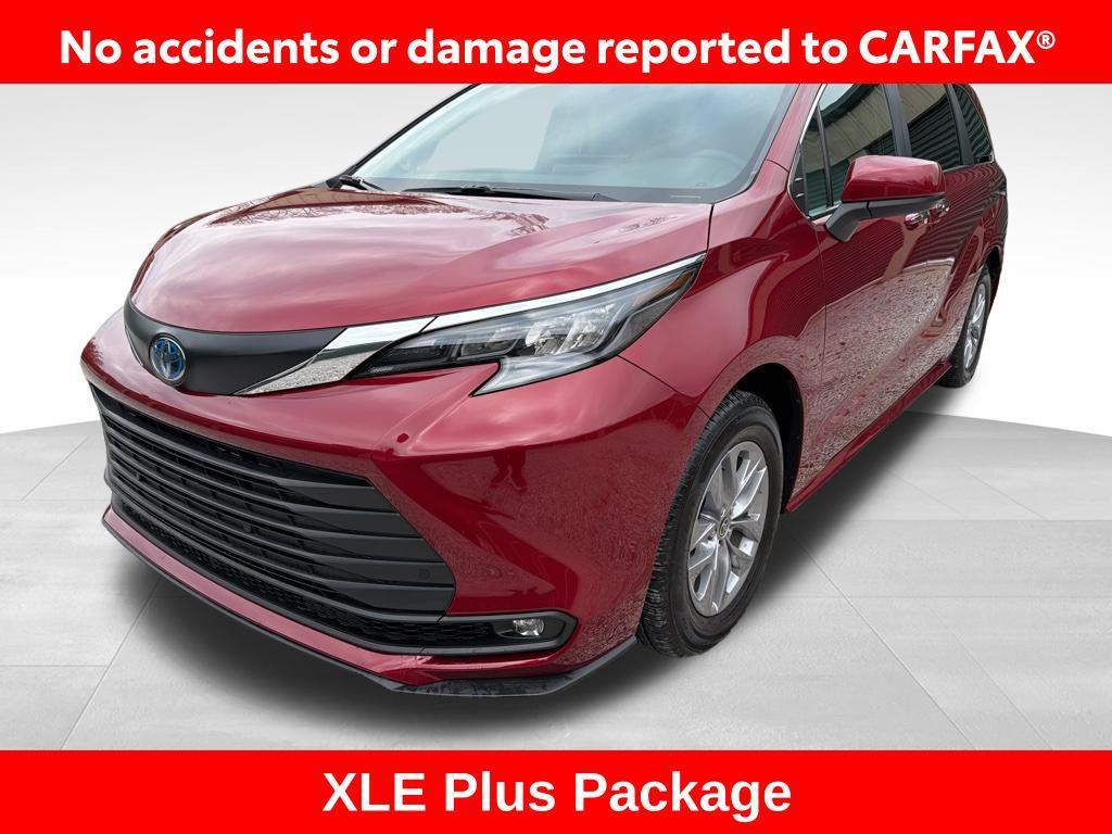 used 2025 Toyota Sienna car, priced at $45,727