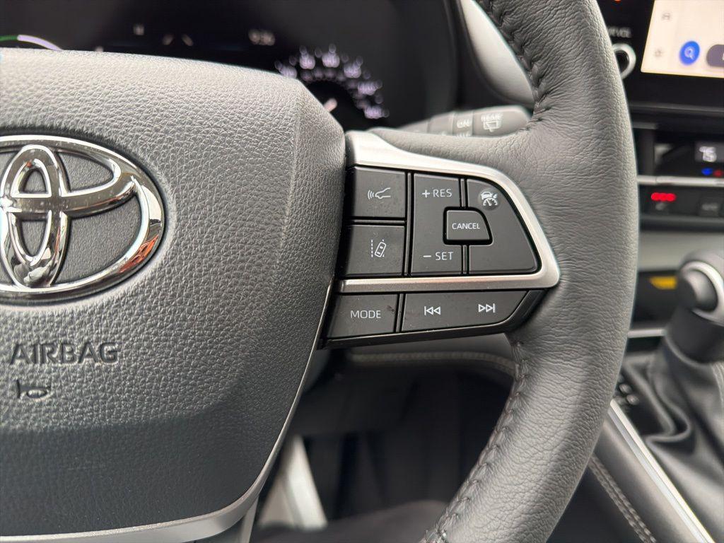 used 2025 Toyota Sienna car, priced at $45,727