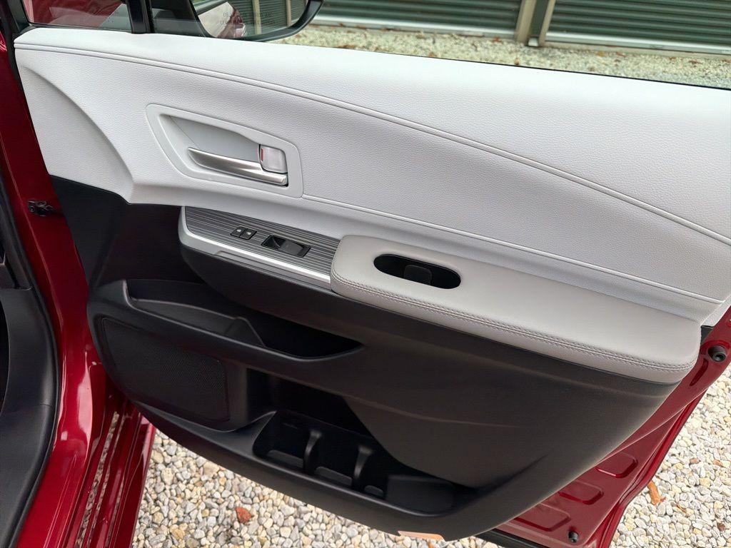 used 2025 Toyota Sienna car, priced at $45,727