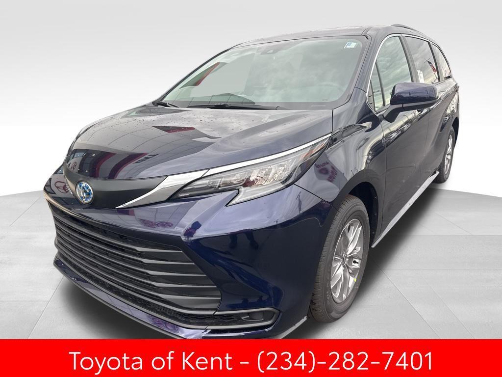 new 2025 Toyota Sienna car, priced at $43,700