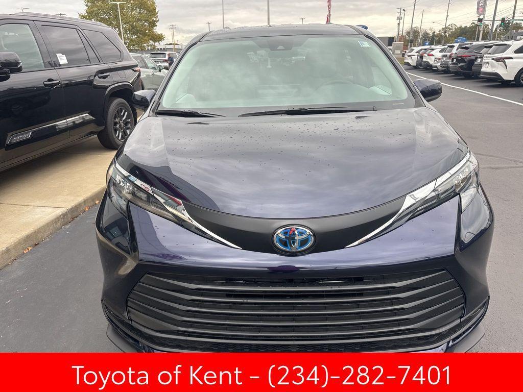 new 2025 Toyota Sienna car, priced at $43,700