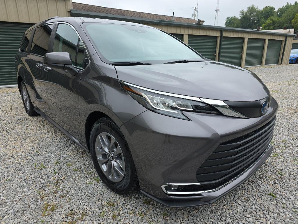used 2022 Toyota Sienna car, priced at $44,603