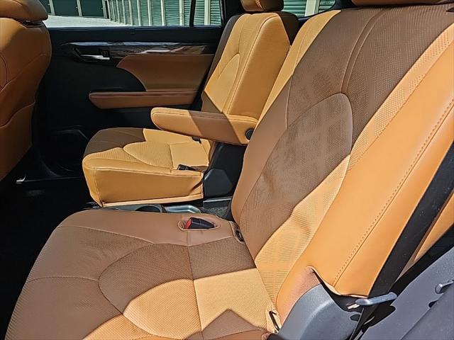 used 2023 Toyota Highlander car, priced at $47,970