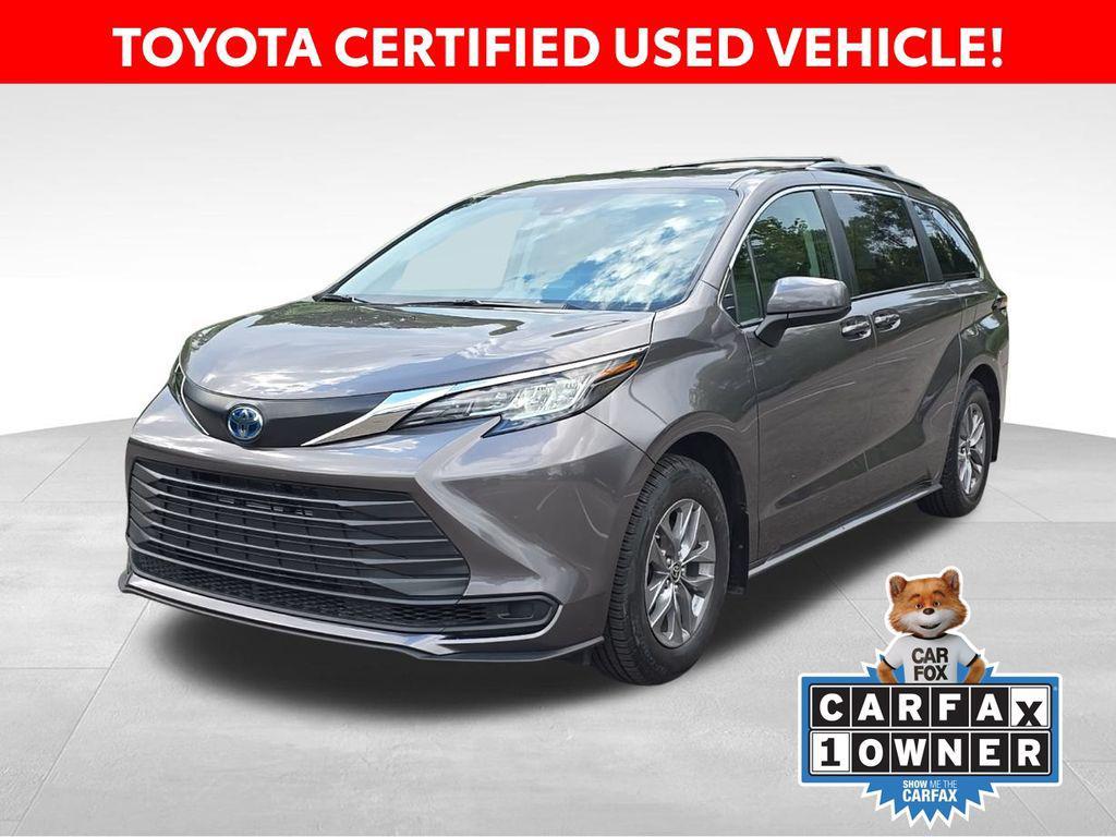 used 2022 Toyota Sienna car, priced at $38,208