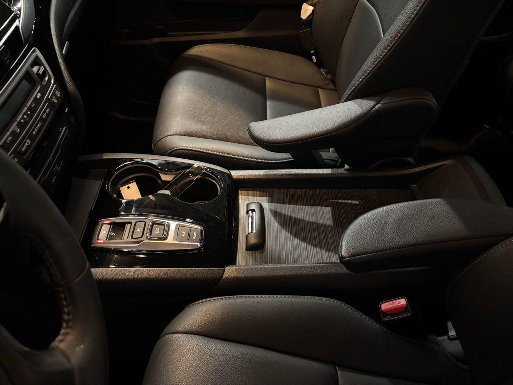 used 2022 Honda Pilot car, priced at $32,932