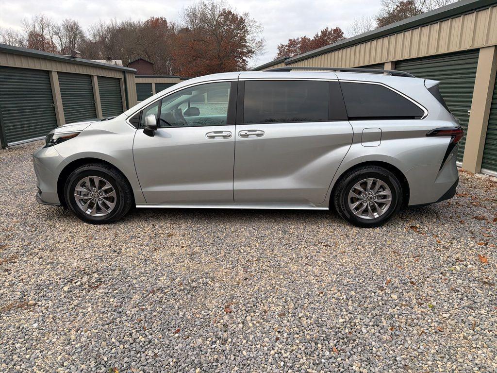 used 2025 Toyota Sienna car, priced at $42,923