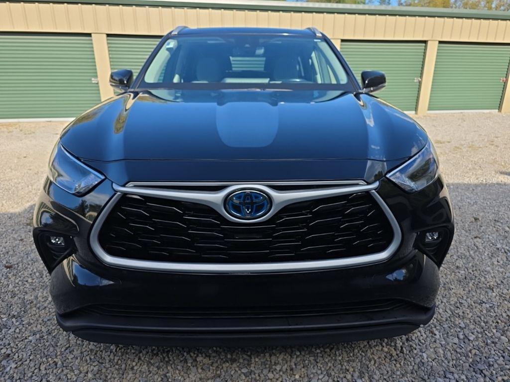 used 2023 Toyota Highlander Hybrid car, priced at $38,457