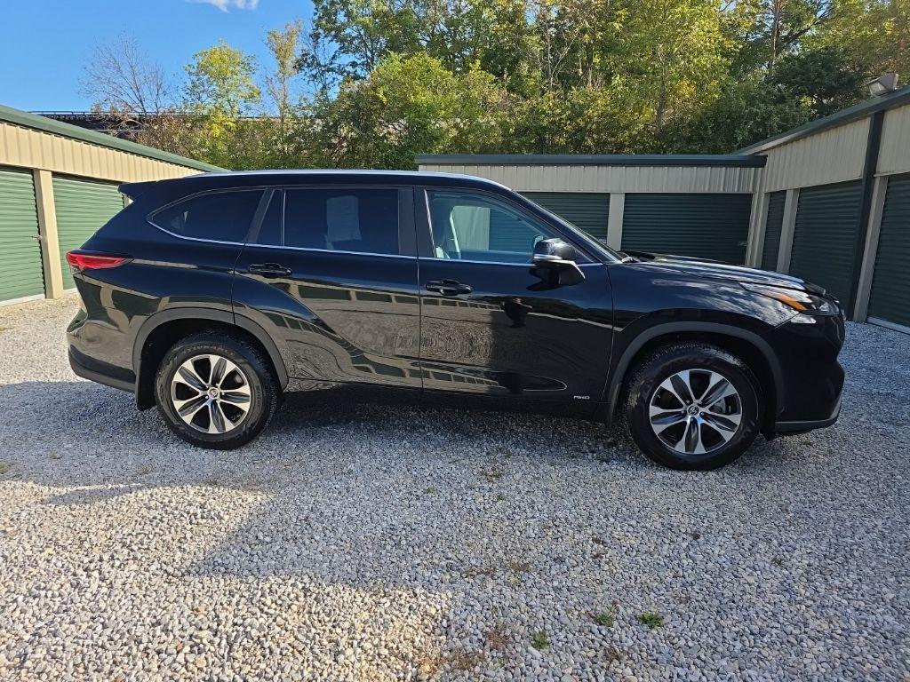 used 2023 Toyota Highlander Hybrid car, priced at $38,457