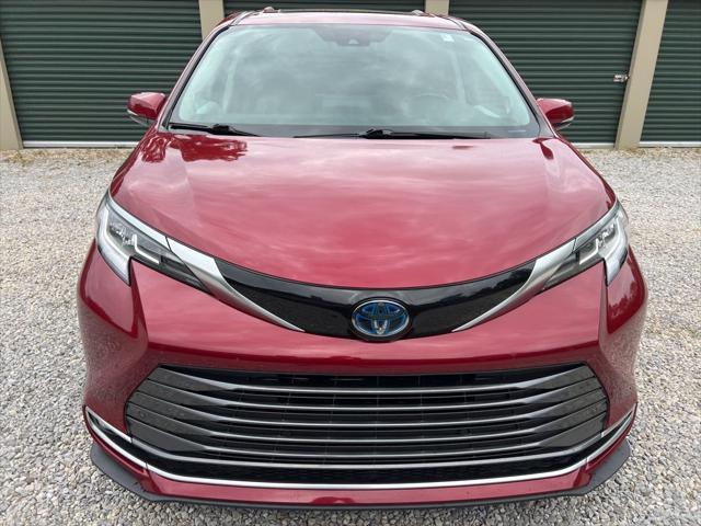 used 2021 Toyota Sienna car, priced at $39,859