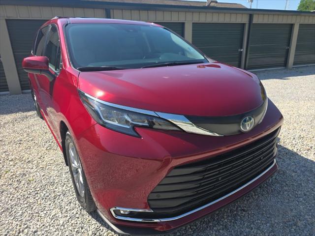 used 2022 Toyota Sienna car, priced at $40,518