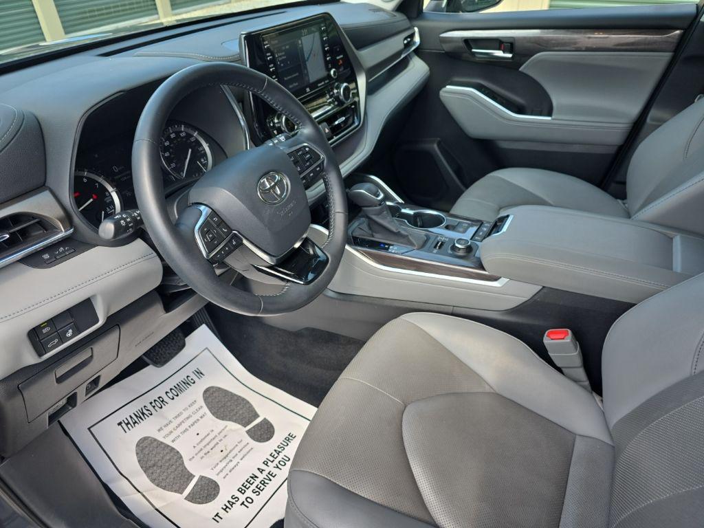 used 2020 Toyota Highlander car, priced at $34,505