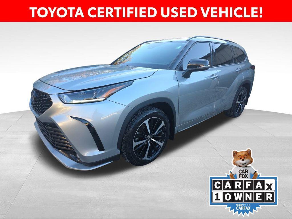 used 2021 Toyota Highlander car, priced at $30,949