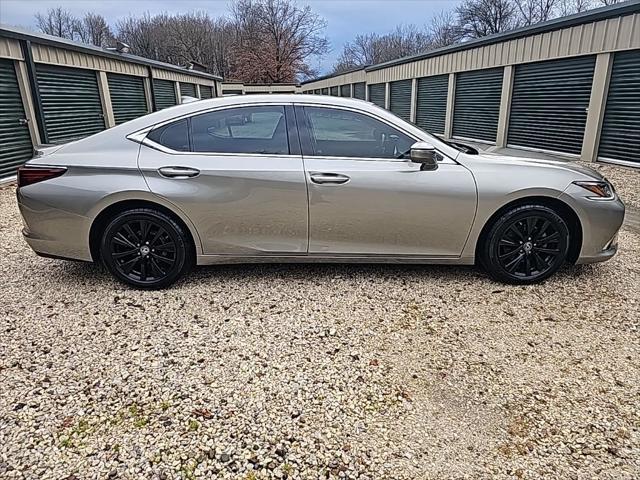 used 2019 Lexus ES 350 car, priced at $29,842