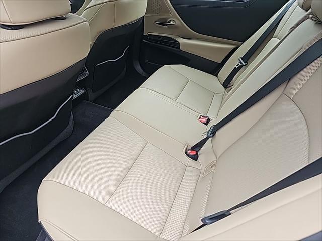 used 2021 Lexus ES 250 car, priced at $28,464