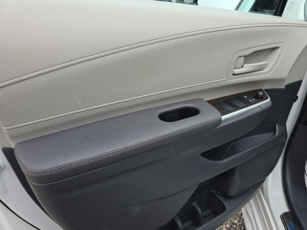 used 2023 Toyota Sienna car, priced at $36,384