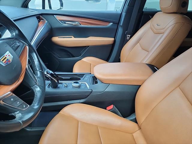 used 2021 Cadillac XT5 car, priced at $30,555