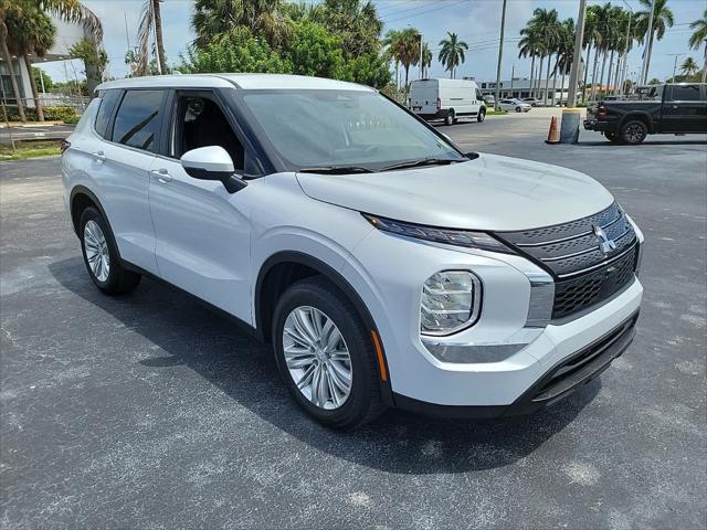 used 2024 Mitsubishi Outlander car, priced at $23,867