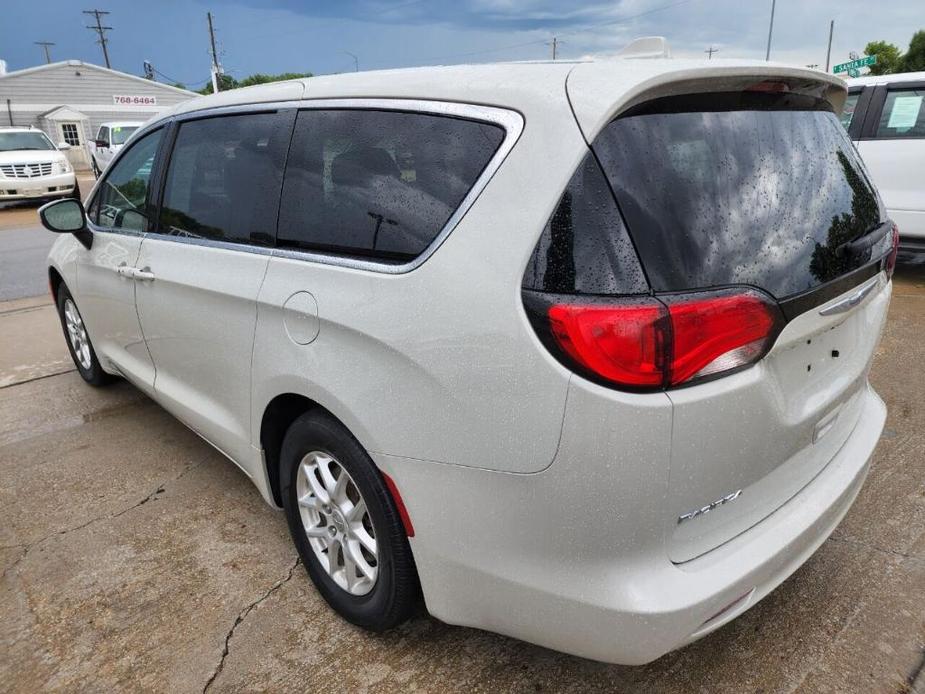 used 2017 Chrysler Pacifica car, priced at $16,950