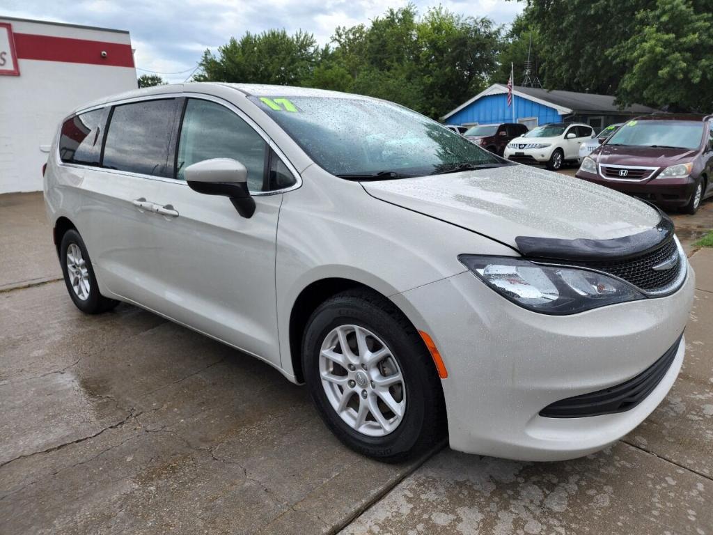 used 2017 Chrysler Pacifica car, priced at $18,950