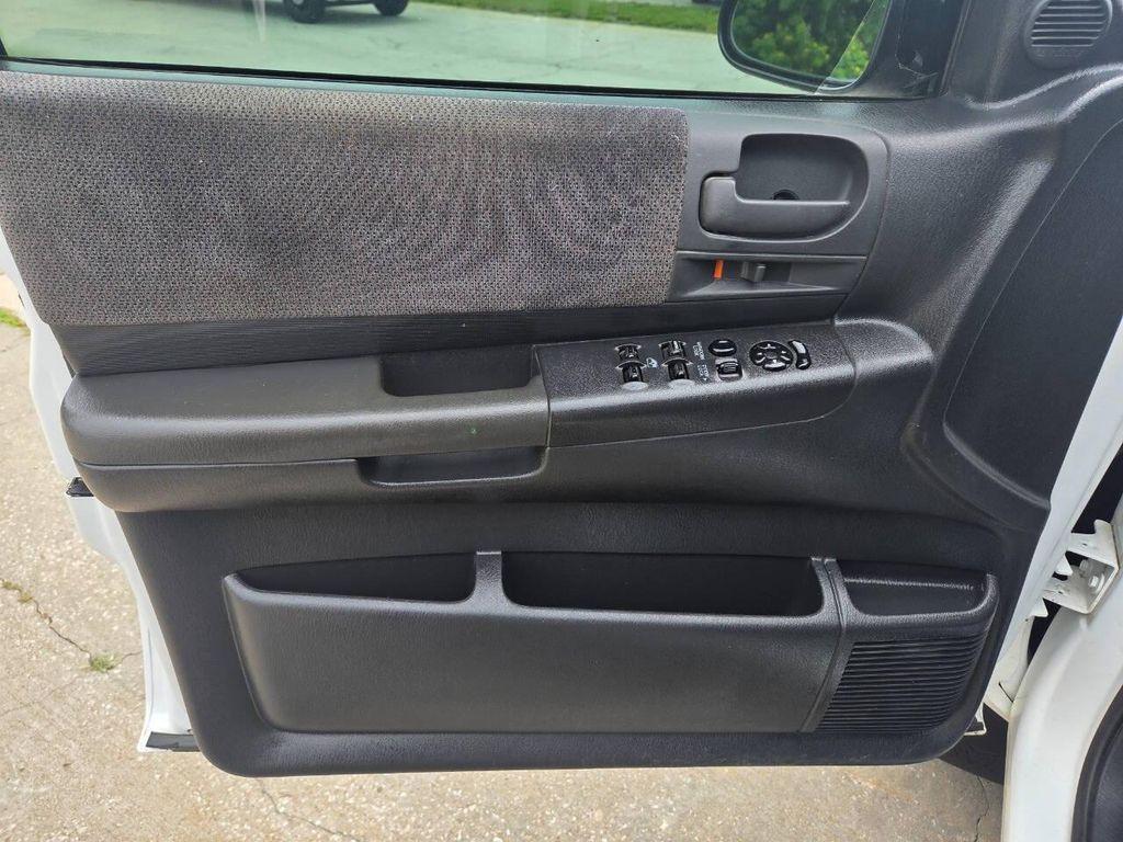 used 2001 Dodge Dakota car, priced at $5,650