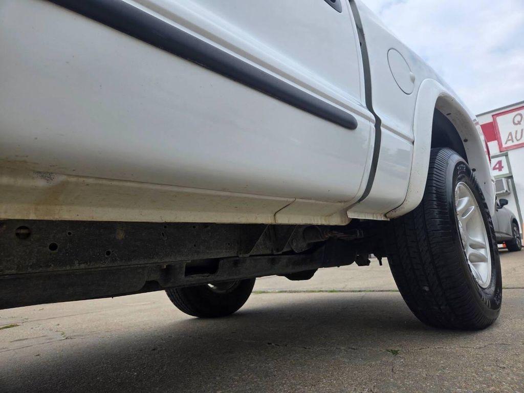 used 2001 Dodge Dakota car, priced at $5,650