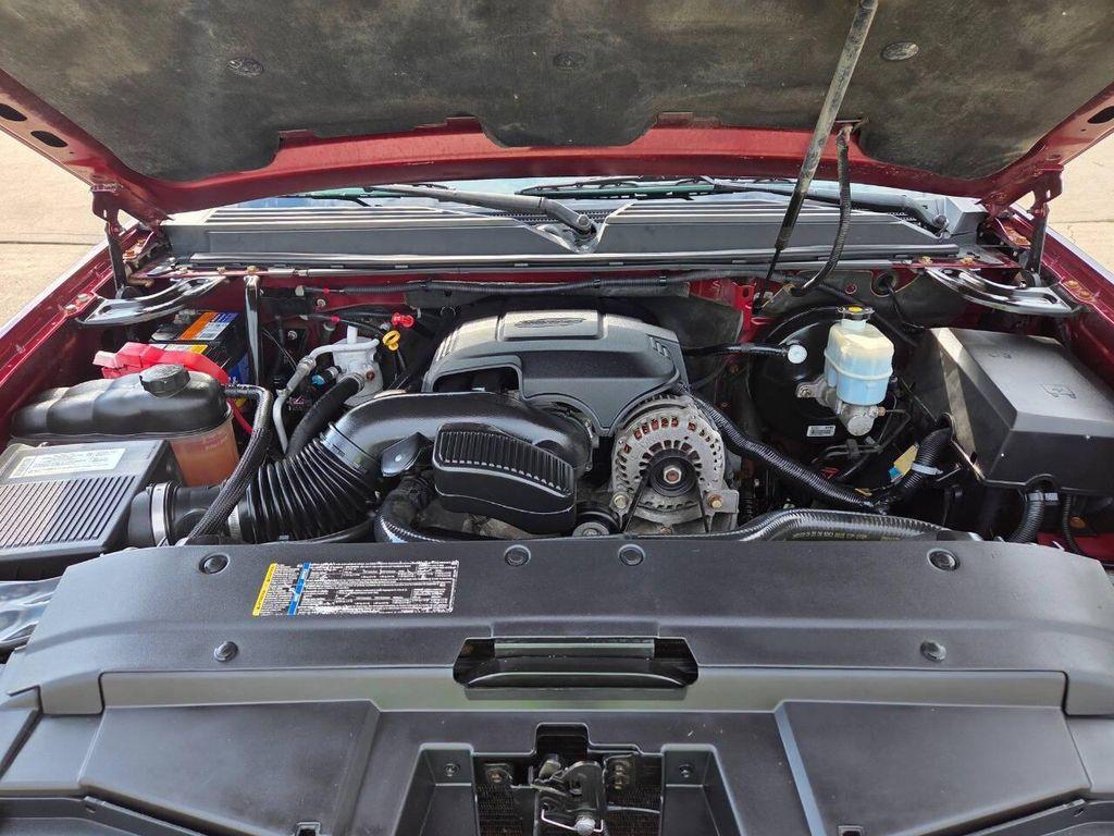 used 2008 Chevrolet Avalanche car, priced at $11,950