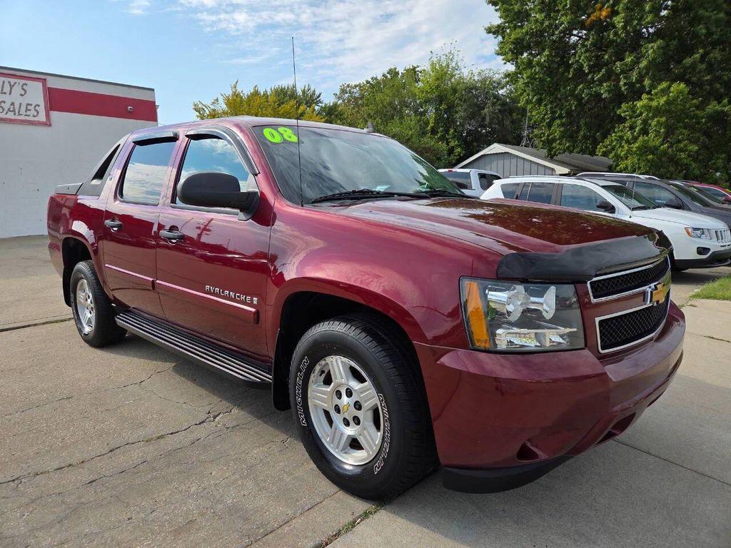 used 2008 Chevrolet Avalanche car, priced at $12,950