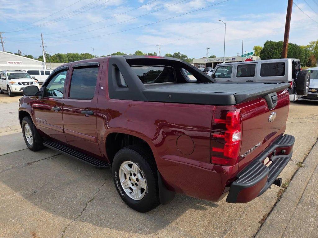 used 2008 Chevrolet Avalanche car, priced at $11,950