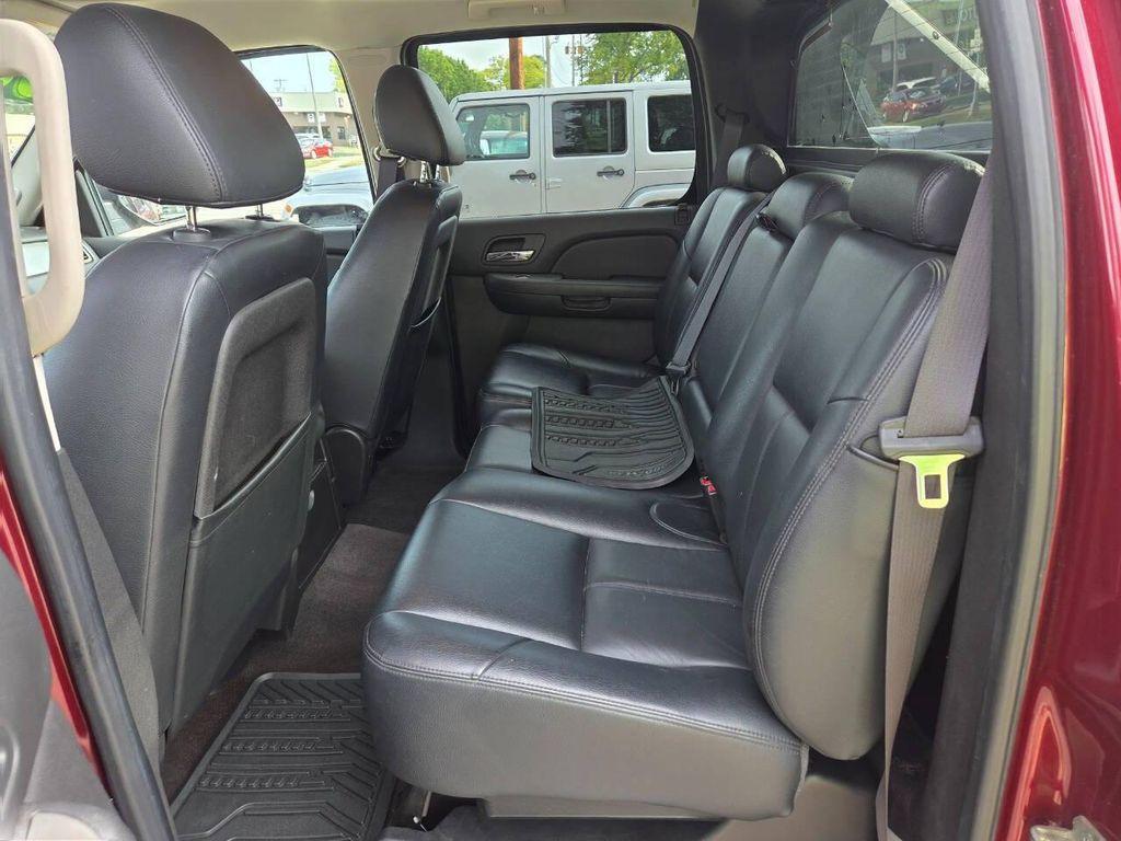 used 2008 Chevrolet Avalanche car, priced at $11,950