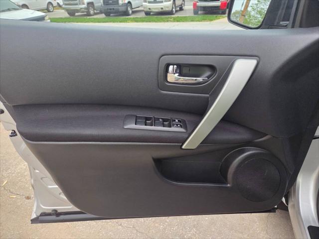 used 2015 Nissan Rogue Select car, priced at $8,950
