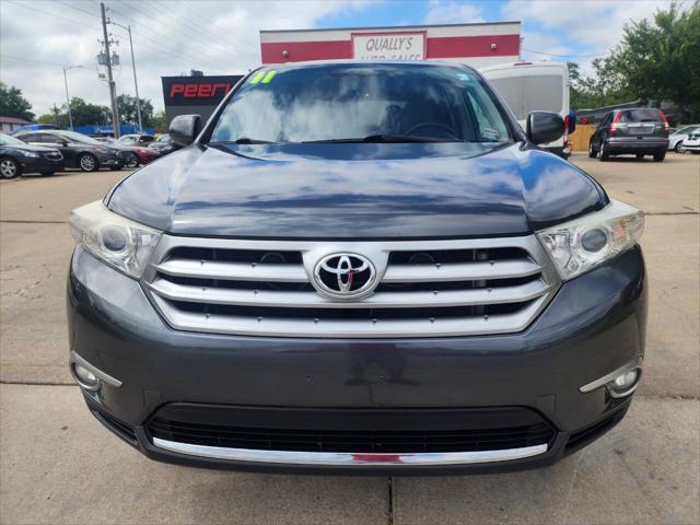 used 2011 Toyota Highlander car, priced at $15,950