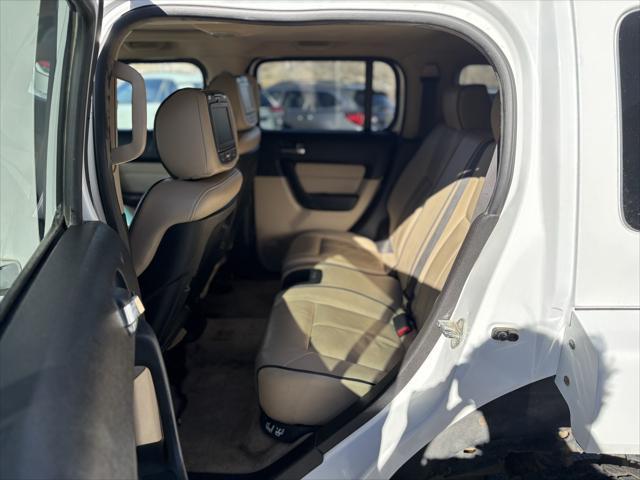 used 2007 Hummer H3 car, priced at $7,900